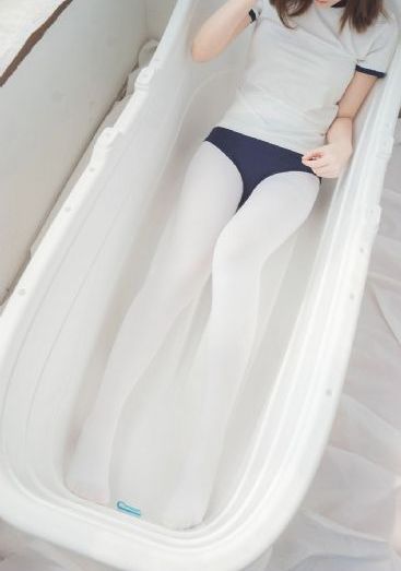 欧美街拍男犯污壁纸_DVD在线手机播放