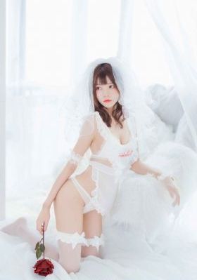 一女战三男野外日韩_高清高清在线观看