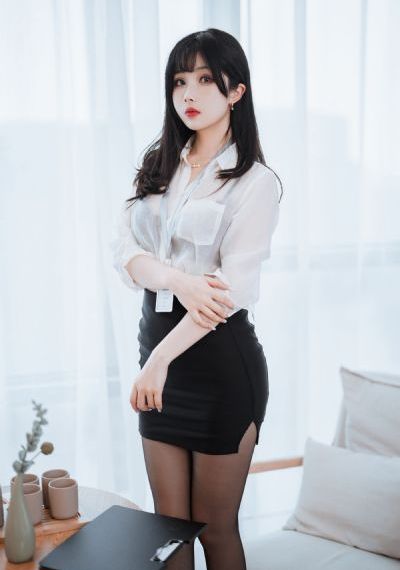 日韩美女艺术裸体图片_1080免费在线观看