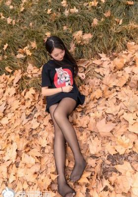 欧美无弹力丝袜_高清手机在线观看
