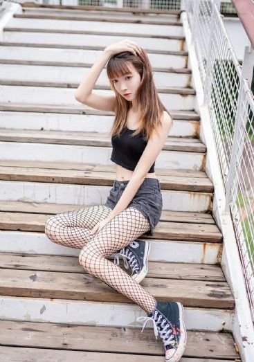 两个人免费视频播放的_158分钟完整版动漫免费观看