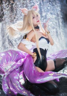 动漫女扒开腿爆乳羞羞漫画_高清电影